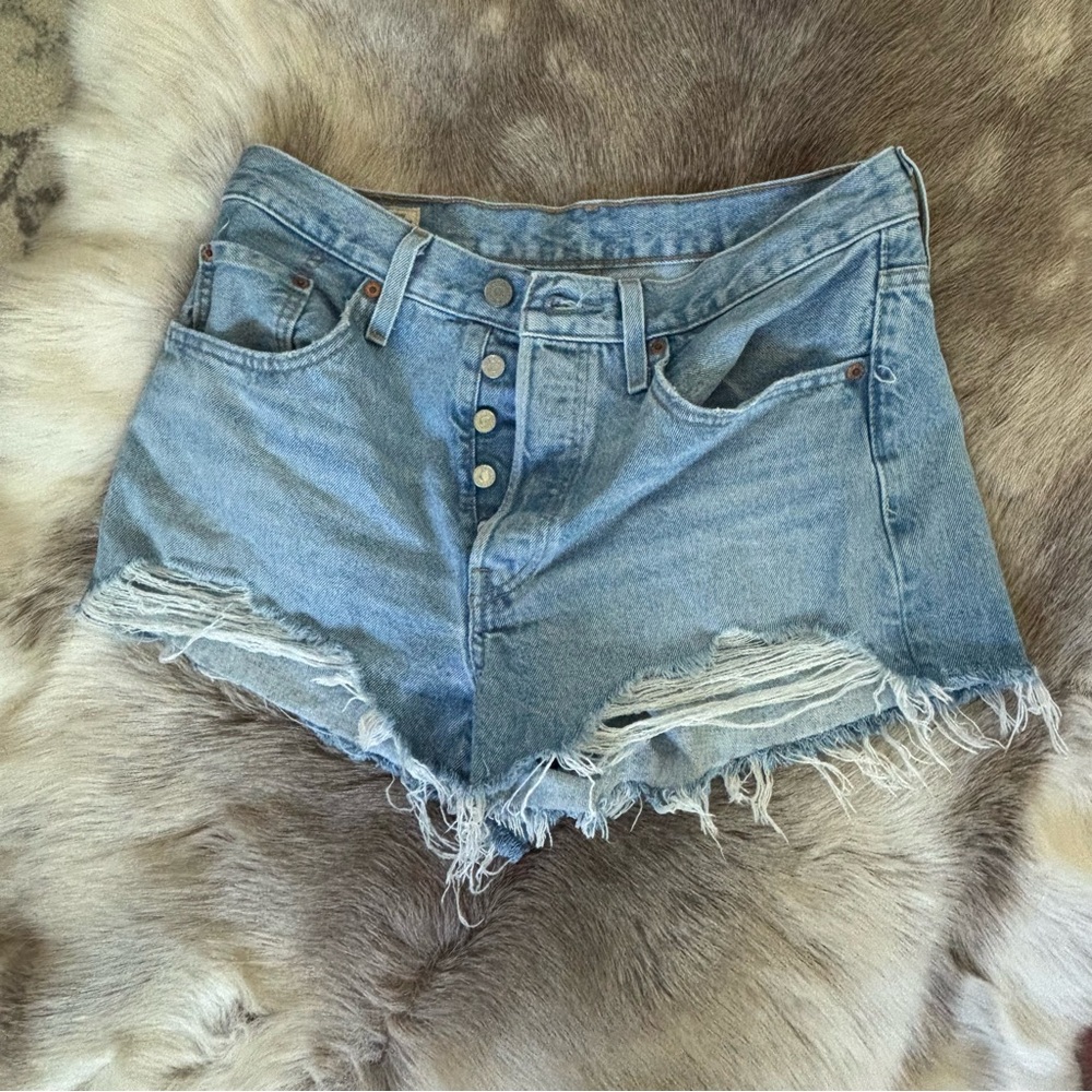 Levi's Blue High-Waisted Jean Shorts - Picture 5 of 6